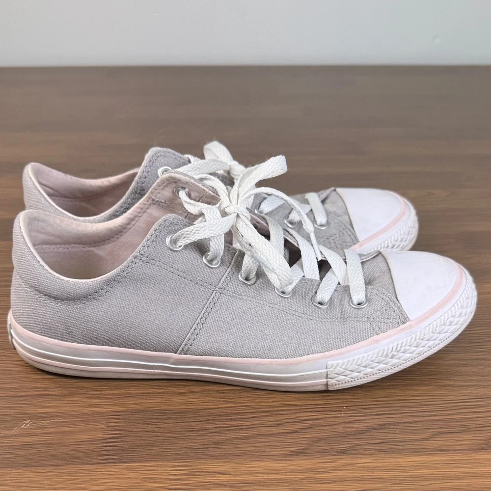 Converse light gray